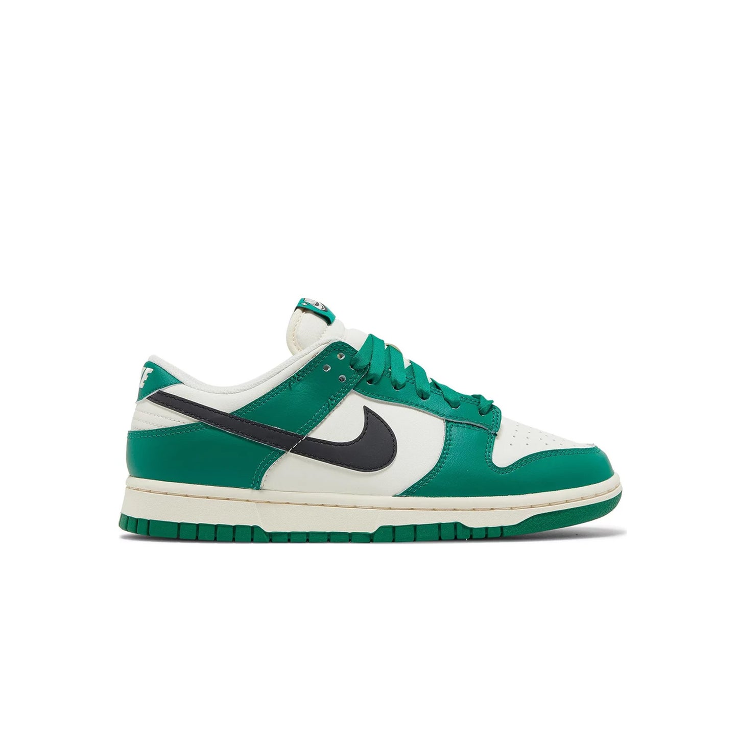 DUNK LOW SE LOTTERY PACK MALACHITE GREEN