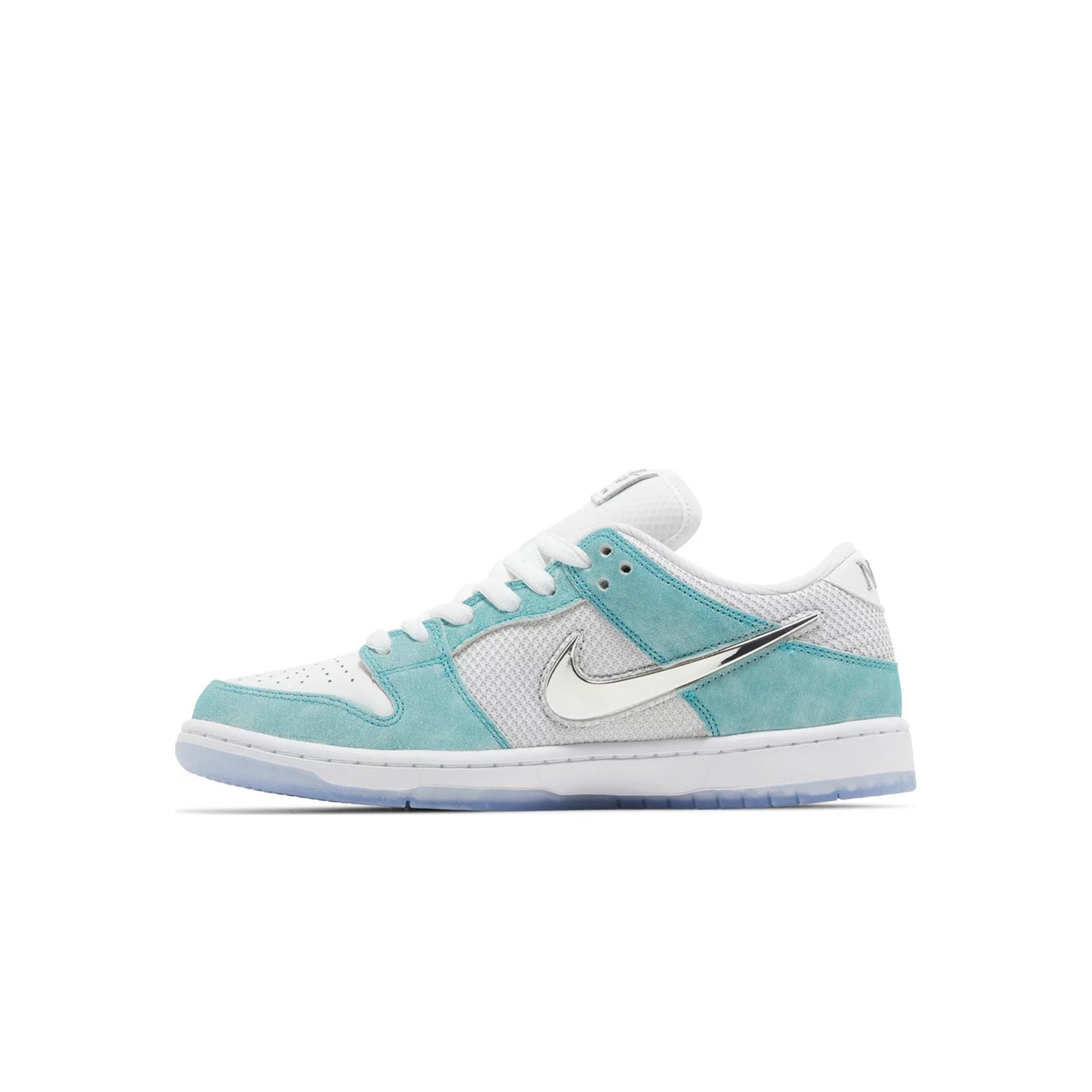 NIKE SB DUNK LOW APRIL SKATEBOARDS